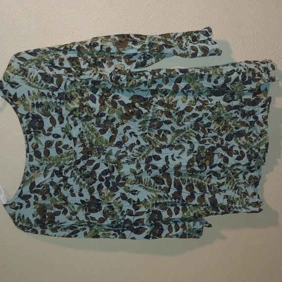 J.Jill Leaf Design Top with Button Detailing Down Back 3/4 Sleeve Earthy M - Picture 7 of 8